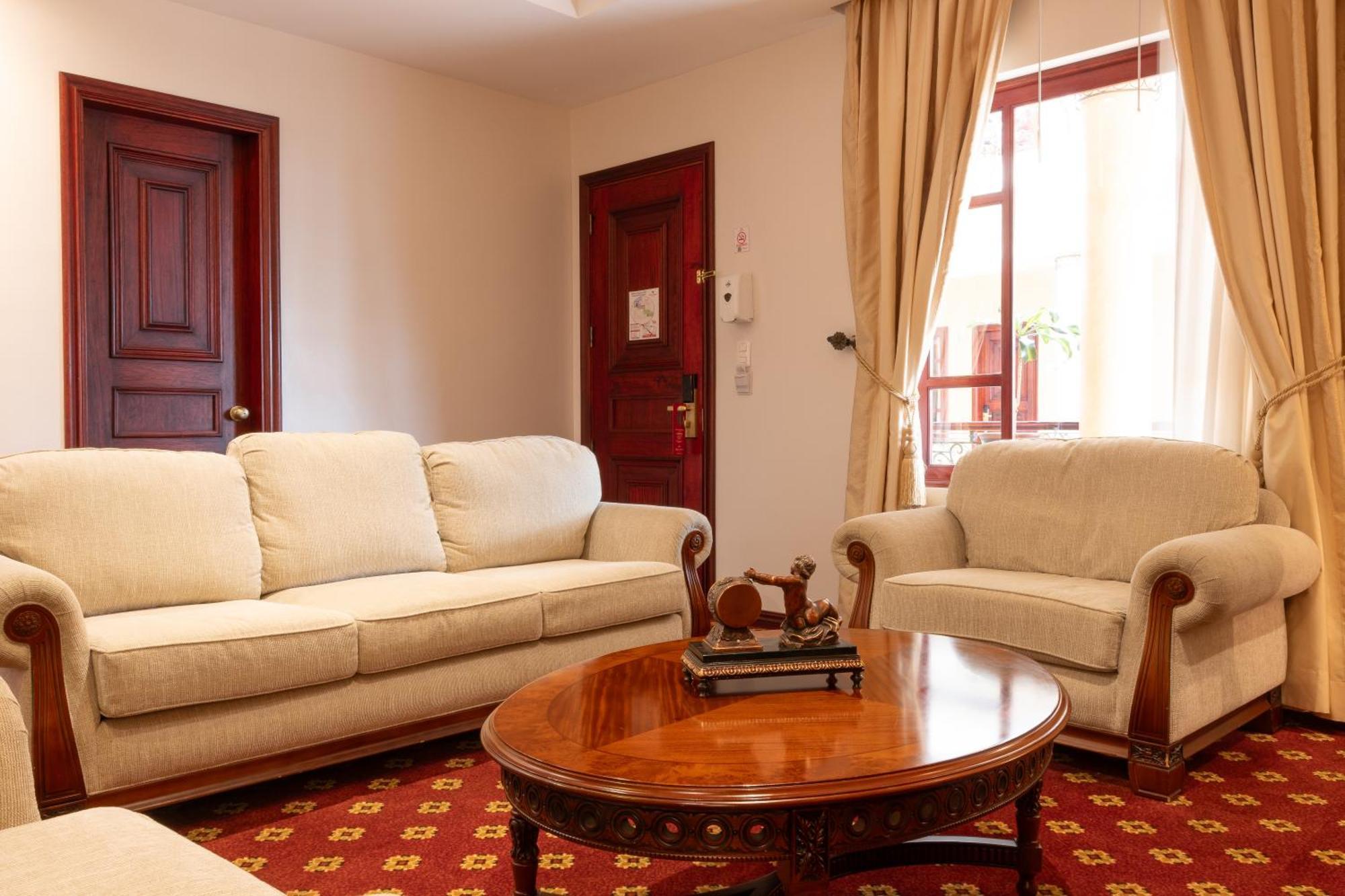 Grand Victoria Boutique Hotel Loja Dış mekan fotoğraf