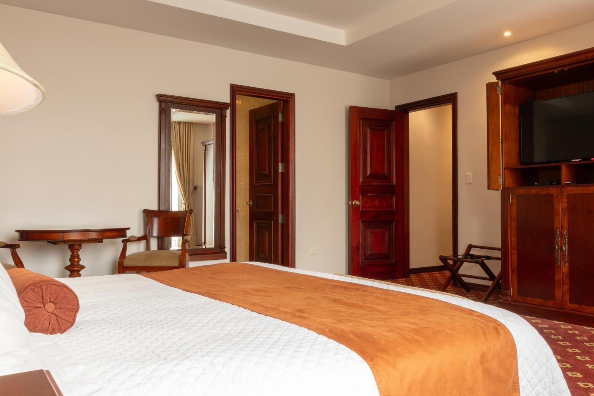 Grand Victoria Boutique Hotel Loja Dış mekan fotoğraf